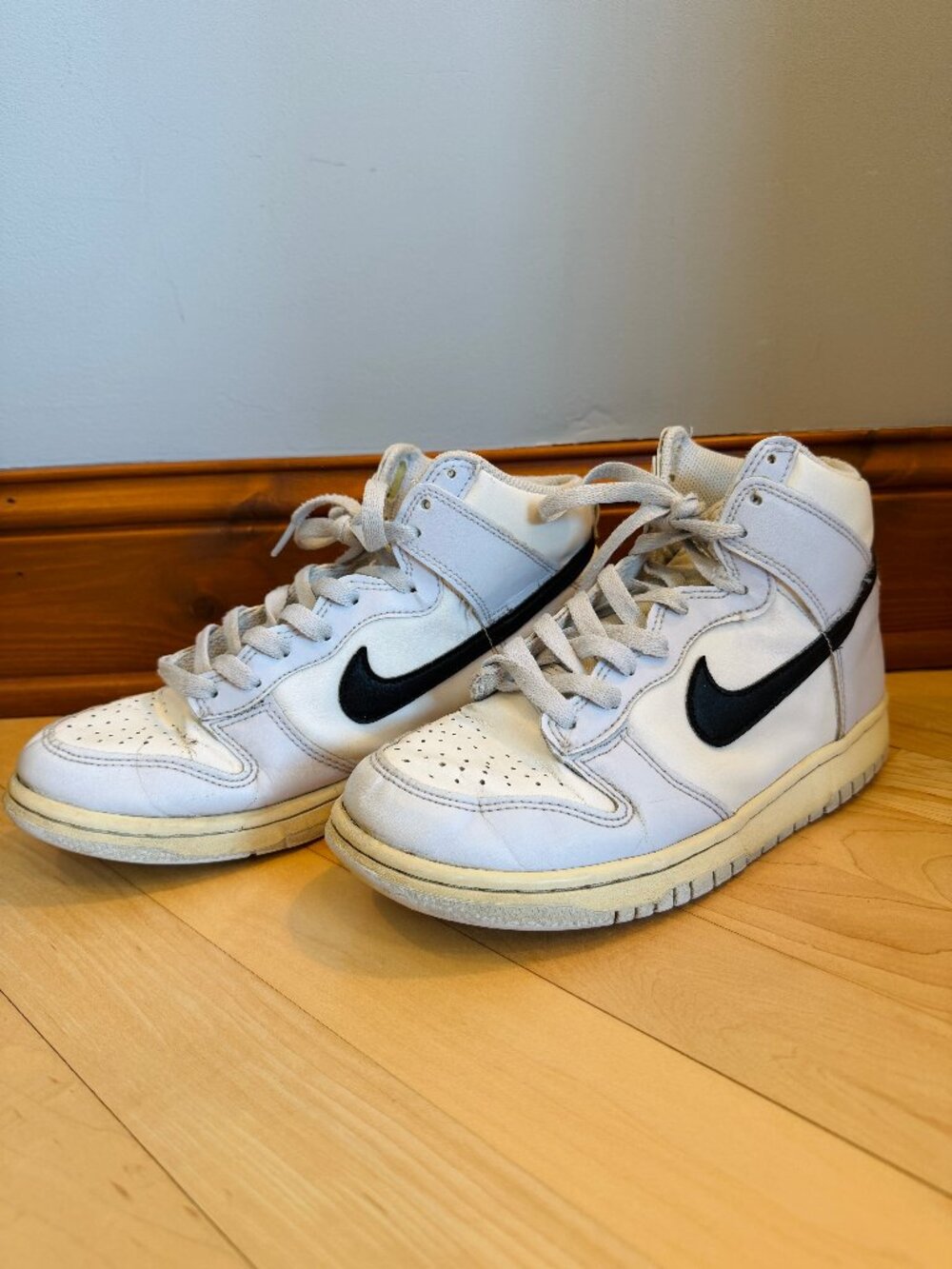 Nike Dunk High Top Shoes Football Grey/Purple/Black, Size 8